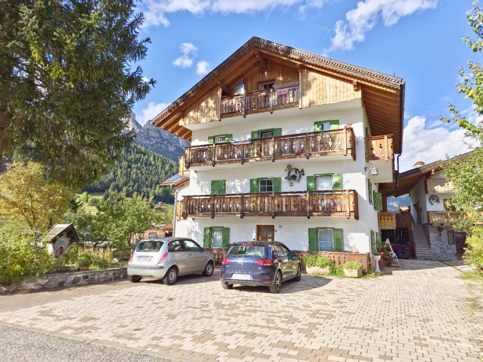 Appartamenti Pollam By Ama Val Di Fassa Поца ди Фаса Екстериор снимка